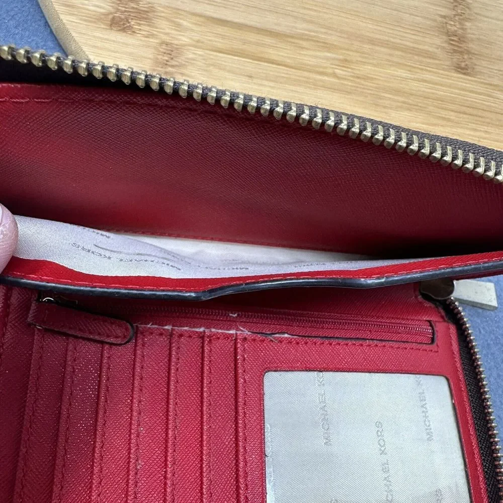 Michael Kors Women's Wristlet Jet Set Travel Smartphone Brown Red 32S7GTTE2B
